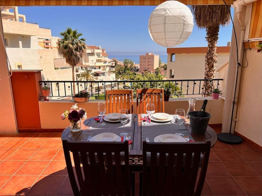 Benalmadena Costa Malaga Apartamento Muy Acogedor Con Vistas Al Mar Terraza Gigante Para Verano E Invierno Parking Екстер'єр фото