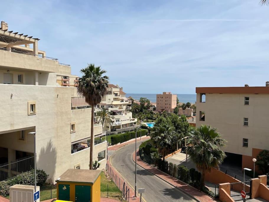 Benalmadena Costa Malaga Apartamento Muy Acogedor Con Vistas Al Mar Terraza Gigante Para Verano E Invierno Parking Екстер'єр фото